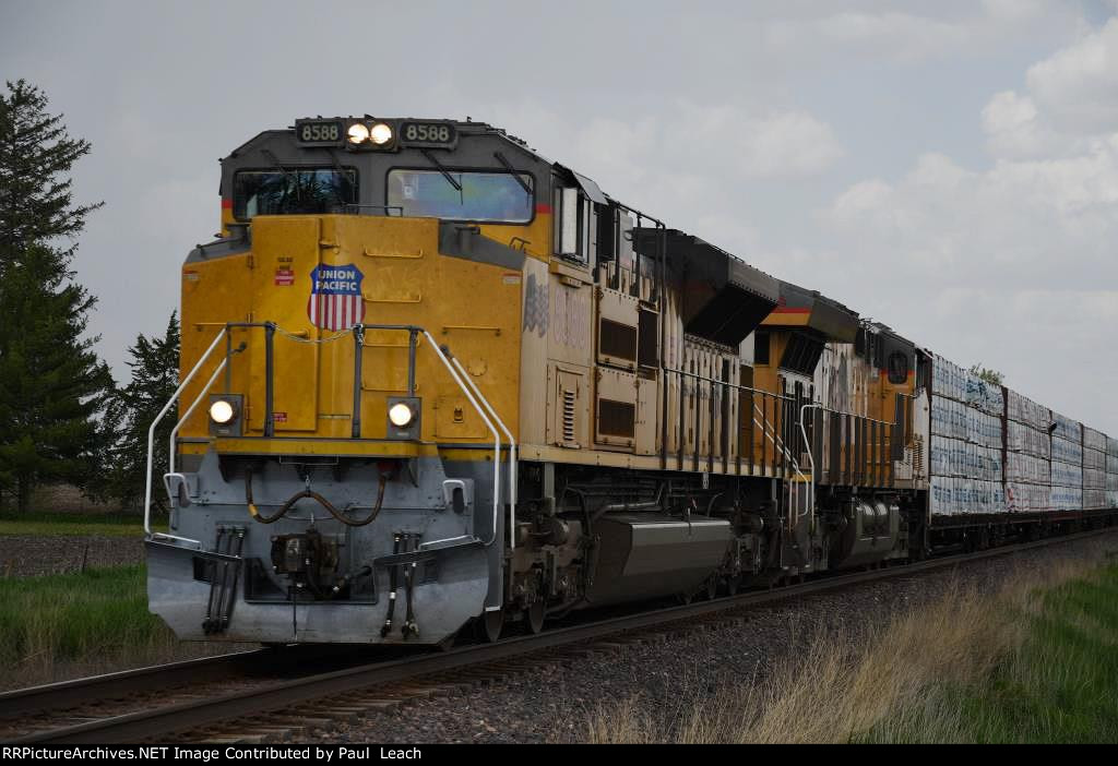 Southbound manifest on the Spine Line